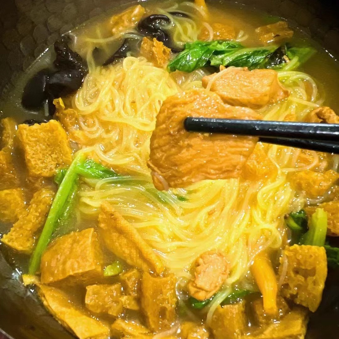 （丹丹女装专属）正宗大块鸡丁西施米线批发米线袋装方便速食280g