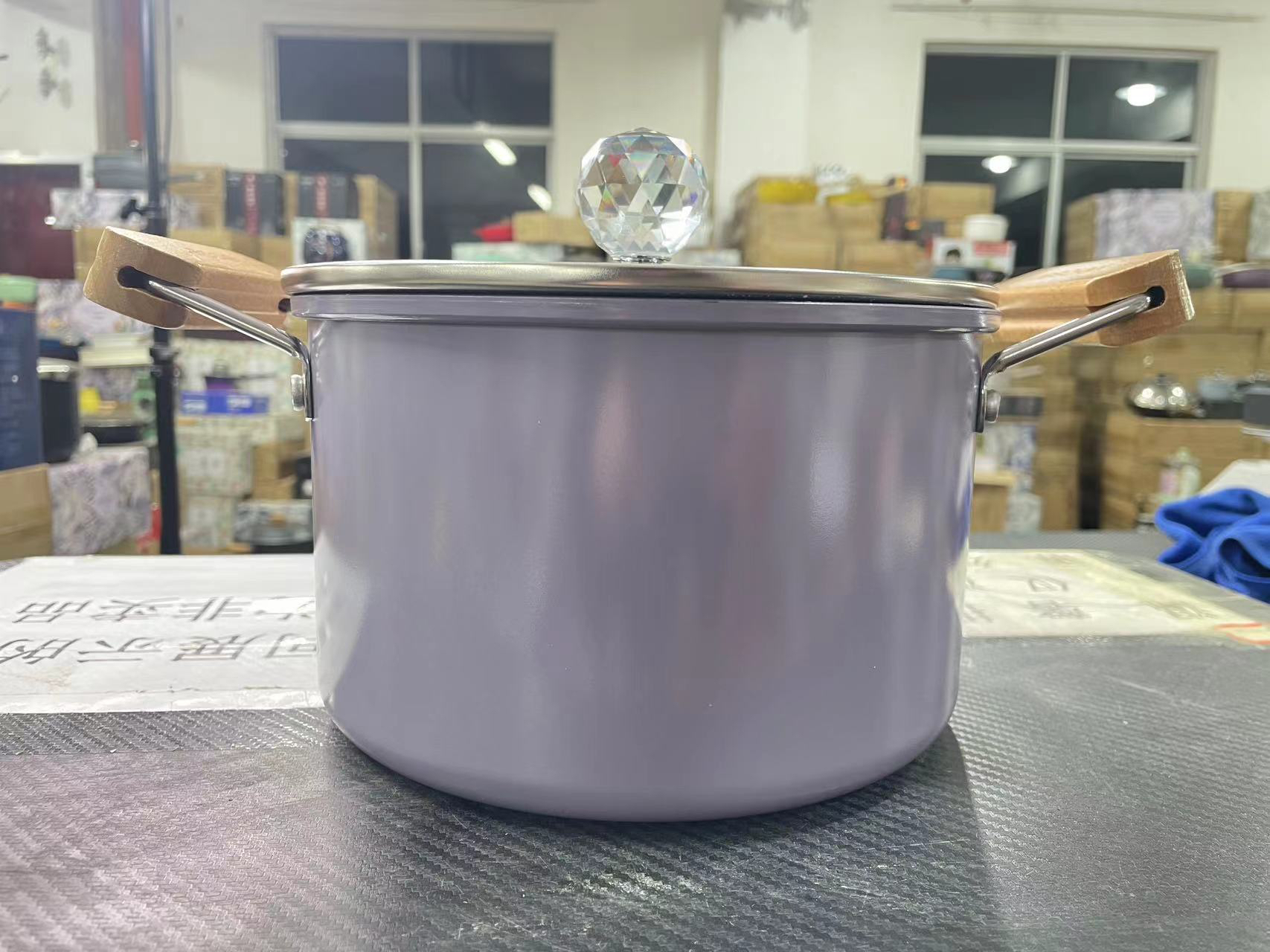 紫罗兰20cm带盖汤锅（微瑕介意勿拍中差评勿拍）