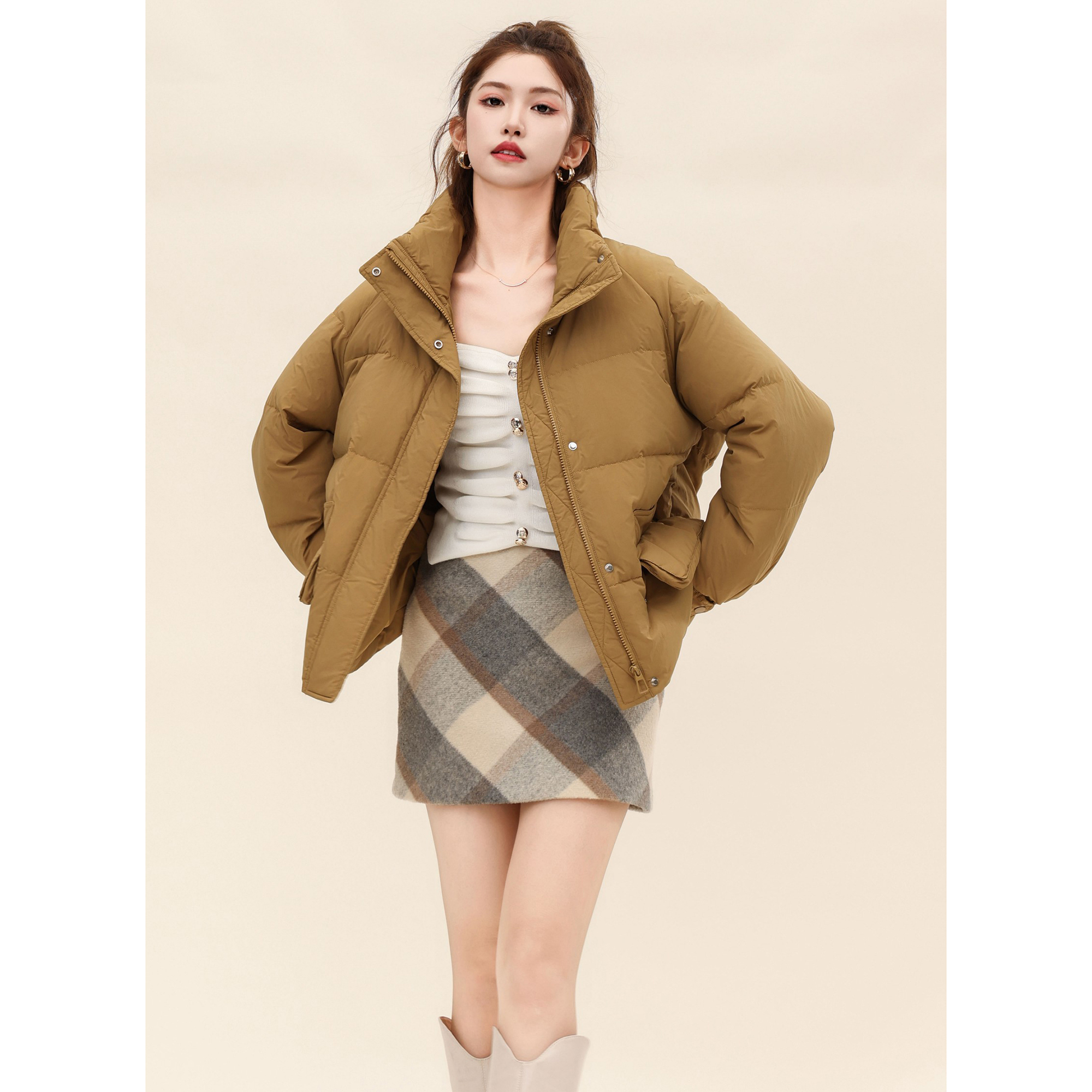 线下1599！突出设计感！舒适面料~90白鸭绒百搭女式羽绒服 M11917