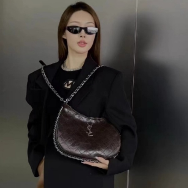 【ZOE】ZT-D8513-暗礁咖轻奢秋冬肩包简约时尚百搭洋气斜跨休闲女包