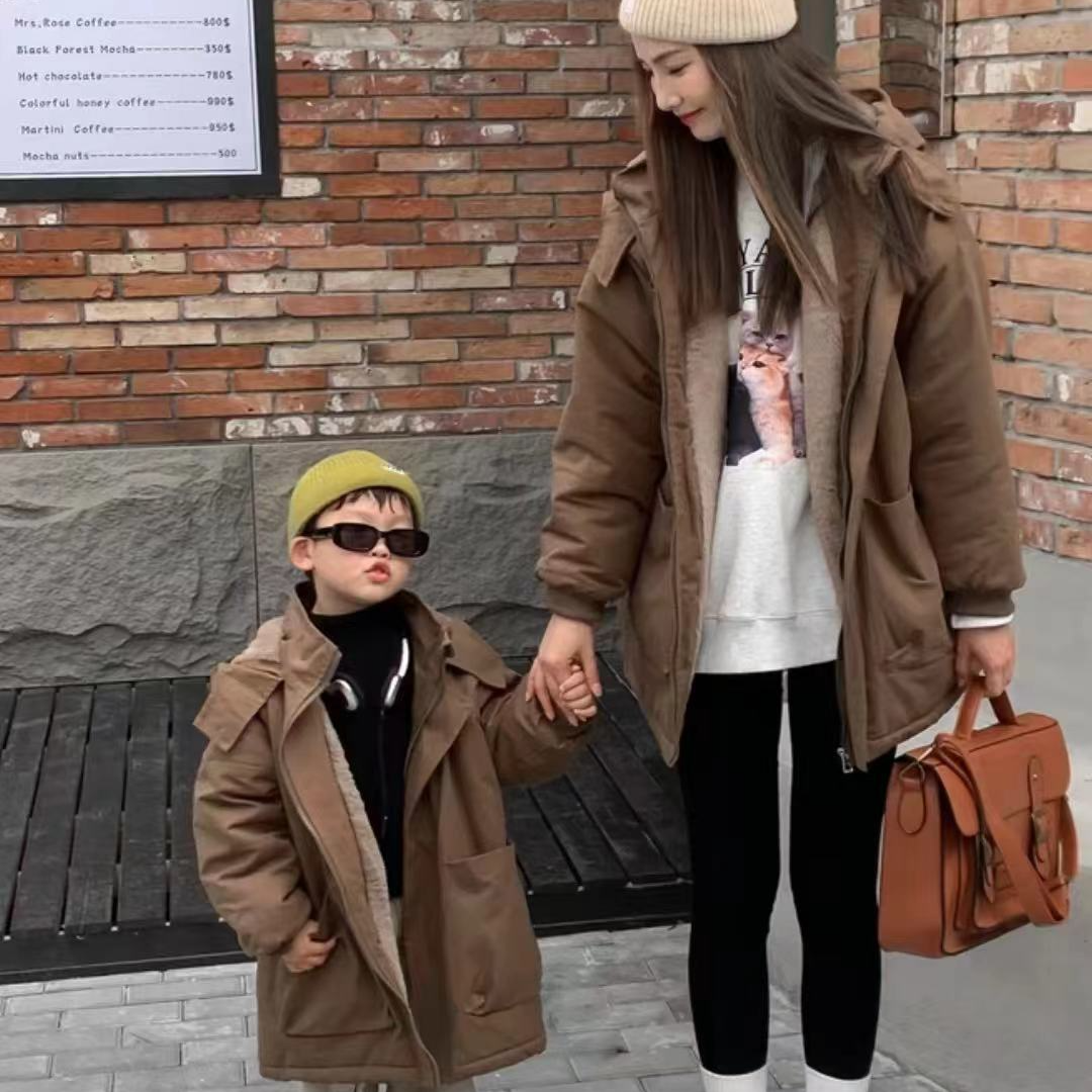 312413《现》小涵家玲姐优选韩版儿童休闲百搭时尚连帽加绒外套