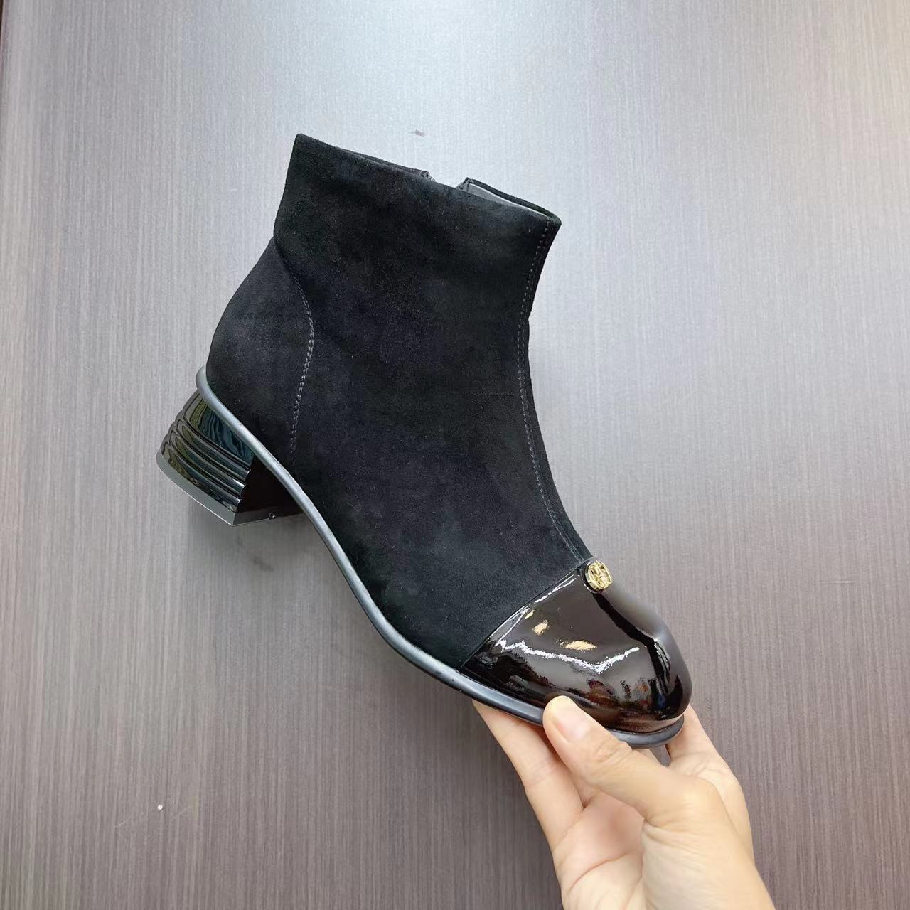CL4398  黑色  秋冬粗跟羊皮圆头女士短靴