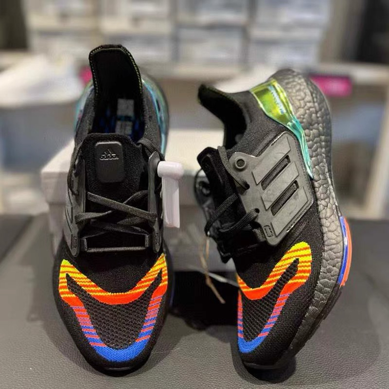 adidas阿迪达斯男子ULTRABOOST 舒适缓震跑步运动休闲鞋 hq0965