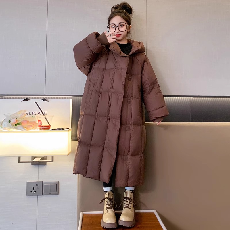 女童羽绒服冬装2023新款女大童韩版轻薄儿童长款过膝加厚冬季外套