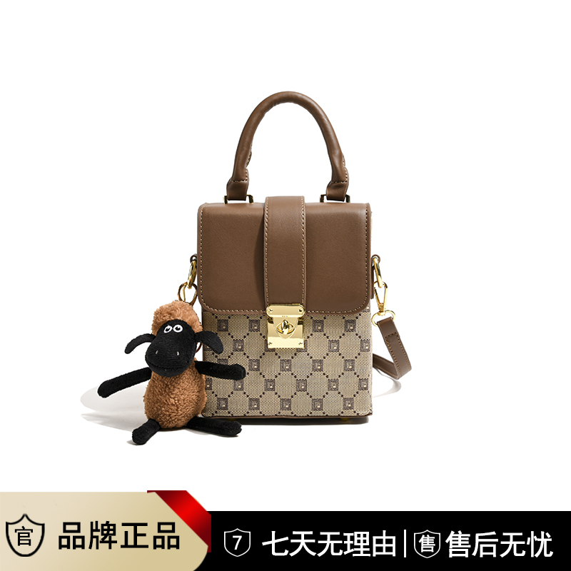 【喵喵甄选】带小羊挂件新款手机包大容量时尚百搭单肩包斜挎包6020