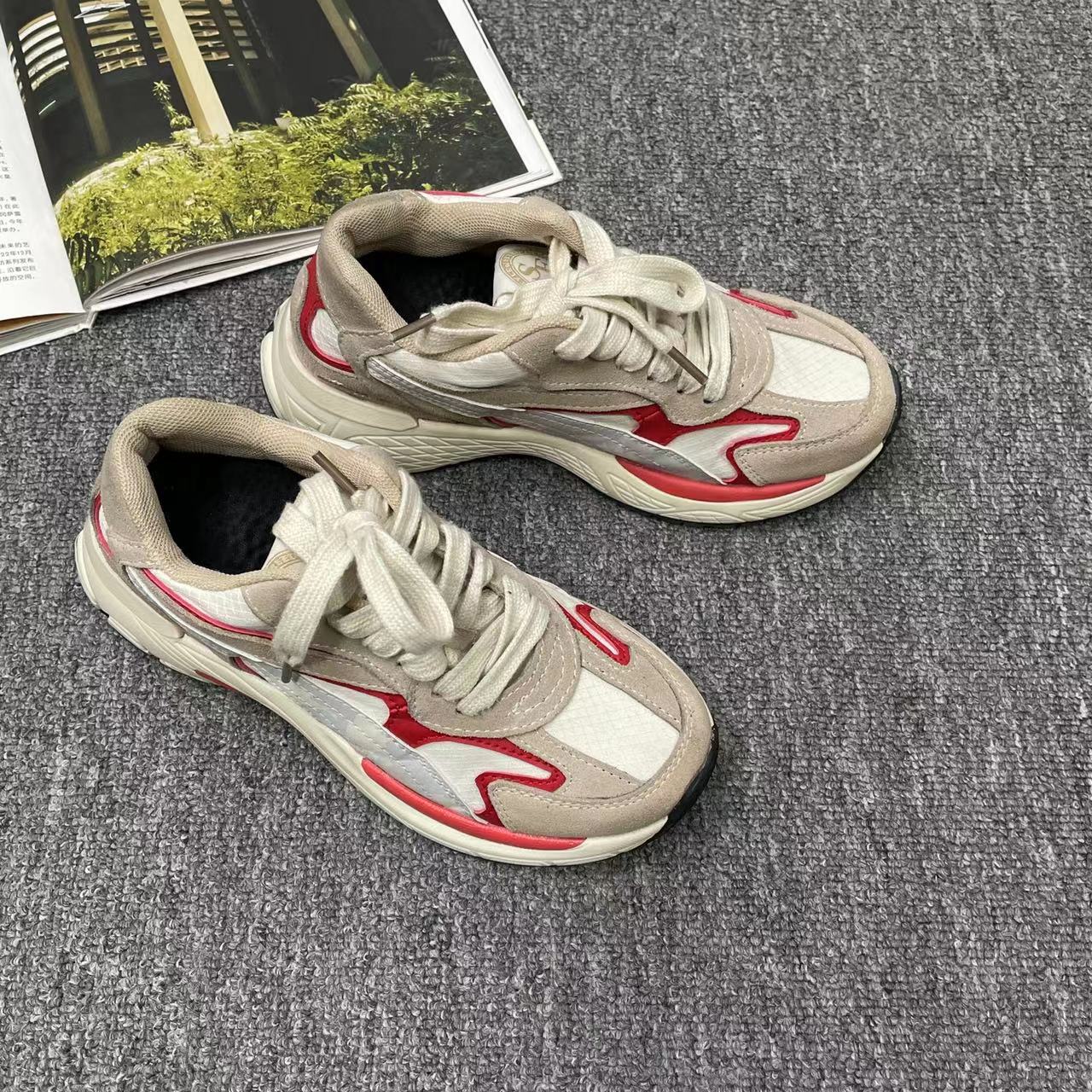 2116余小鱼 燕麦色拼白红撞色舒适透气系带时尚休闲鞋女