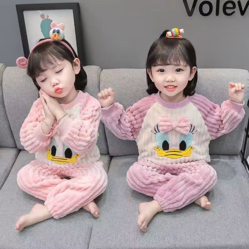 秋冬季儿童睡衣加厚女童法兰绒卡通可爱女孩宝宝珊瑚绒家居服套装