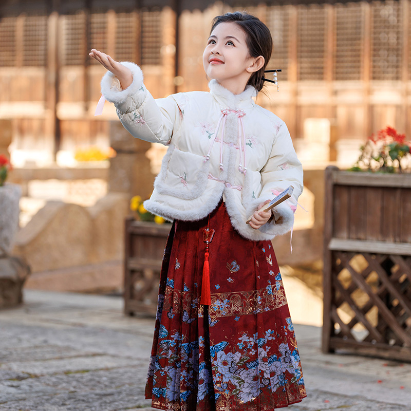 女童马面裙冬款套装2023新款中国风儿童羽绒服汉服唐装拜年服童装