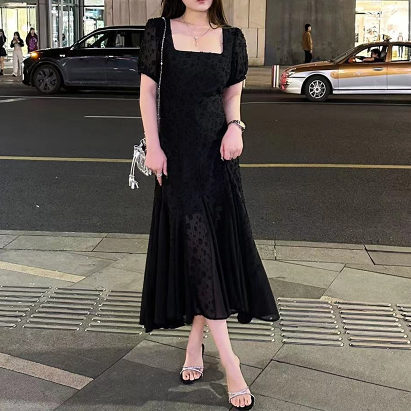 法式赫本气质茶歇裙女大码胖mm遮肉显瘦高级感鱼尾蕾丝短袖连衣裙