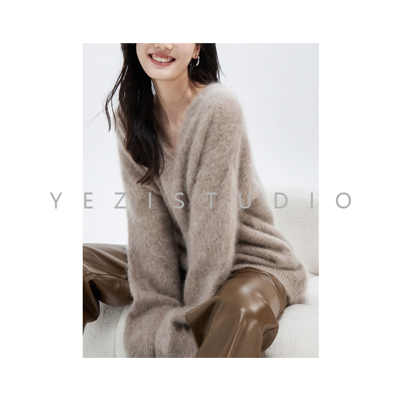 “软糯阿尔巴卡”无缝一体工艺V领羊驼毛针织衫23319237