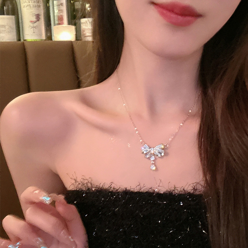 钛钢项链 仙女之泪蝴蝶结水滴项链轻奢小众设计高级感颈链饰品女