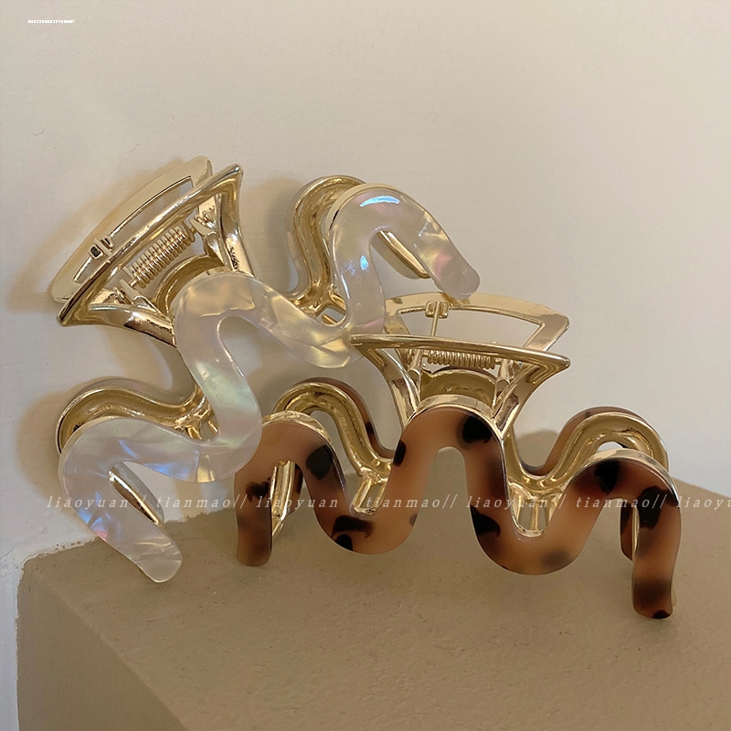 发卡金属抓夹醋酸发夹鲨鱼夹M形波浪夏季发饰少女设计感夹子气质