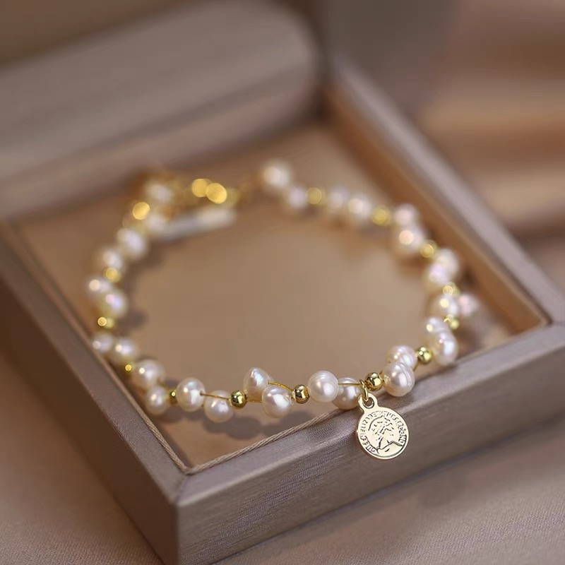 铜合金手链 手链女2023新款潮小众精致学生闺蜜礼物配饰轻奢手饰