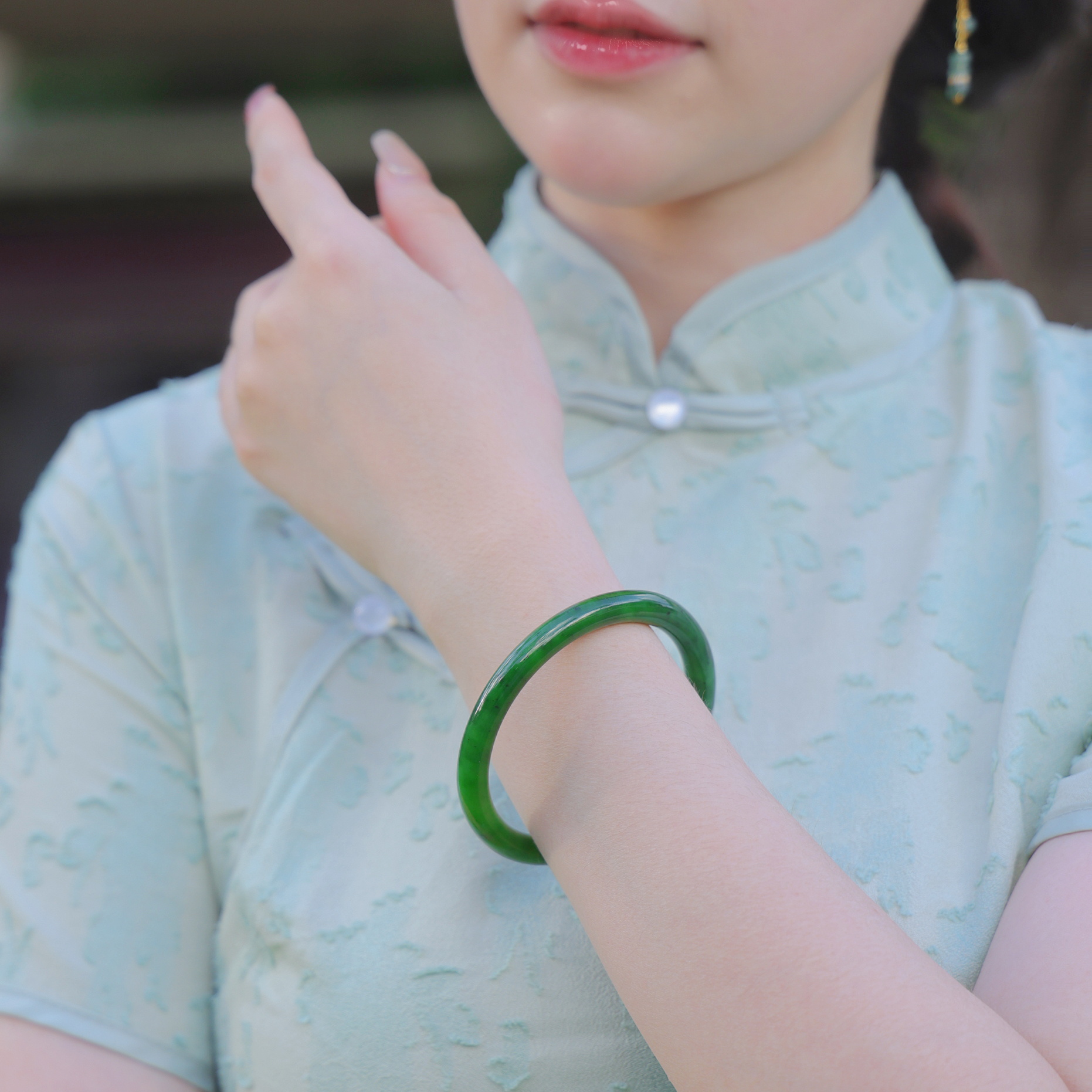 天然和田玉满绿碧玉手镯  简约百搭气质款  多样性发女KBR0430013