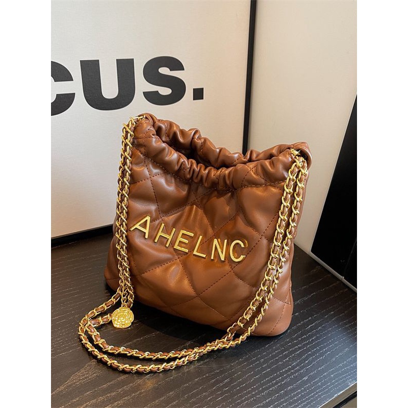 法国时尚设计大容量包包女新款2023菱格链条托特包小众简约单肩包