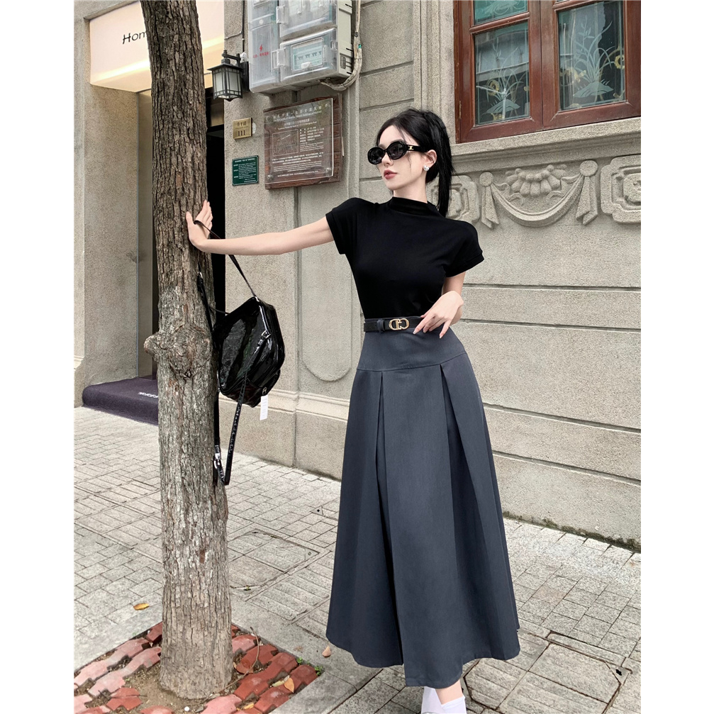 灰色西装半身裙显瘦遮胯复古a字裙收腰黑色针织t恤上衣夏季女