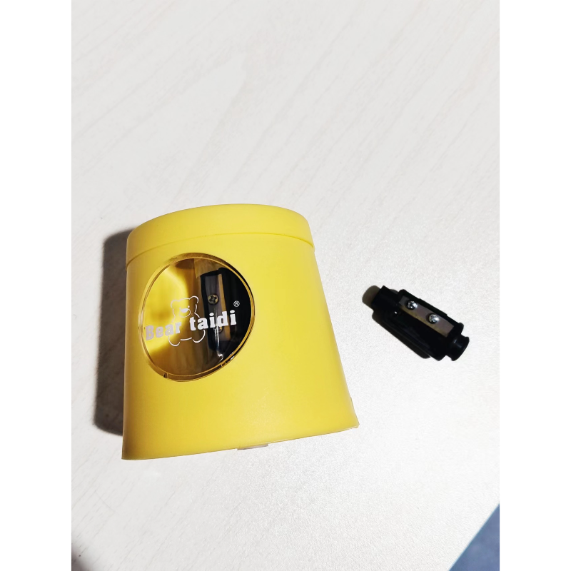泰迪熊电动削笔刀1601B