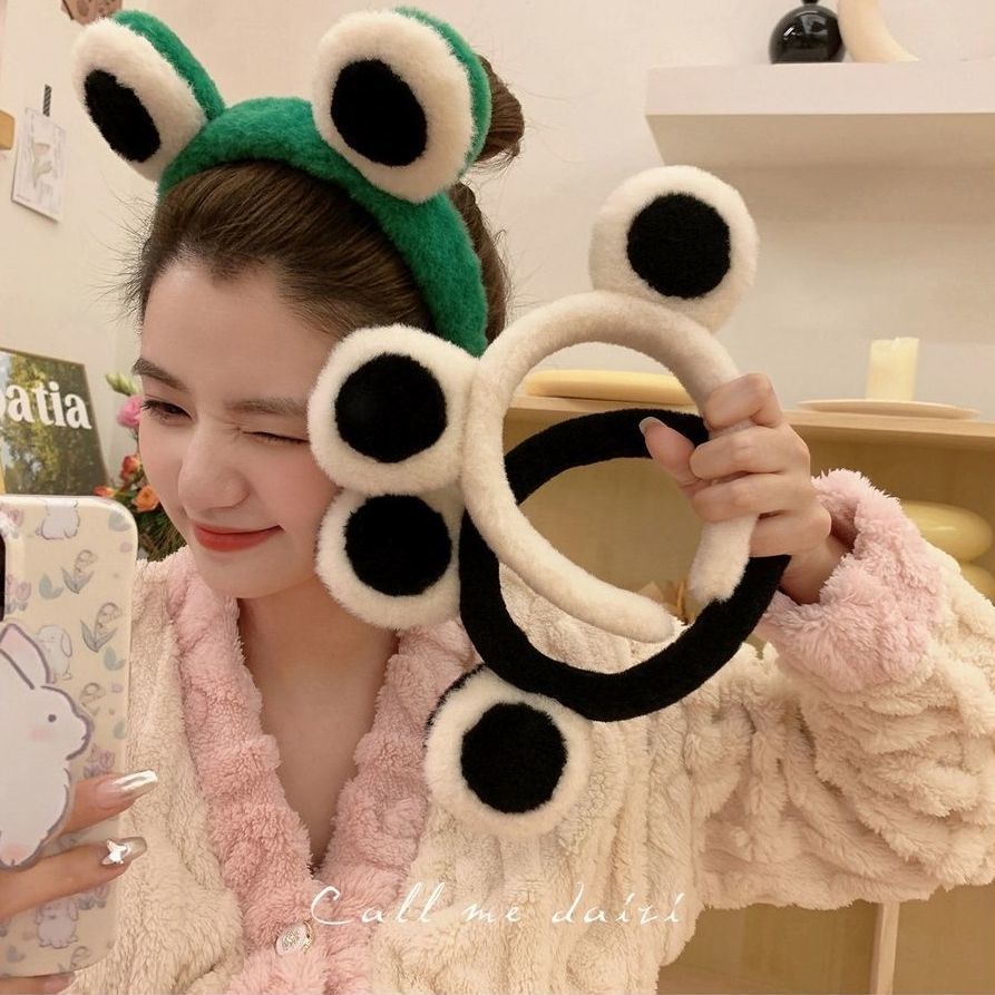 毛绒网红化妆青蛙洗脸可爱发带发箍女ins头箍小清新减龄秋冬发卡。