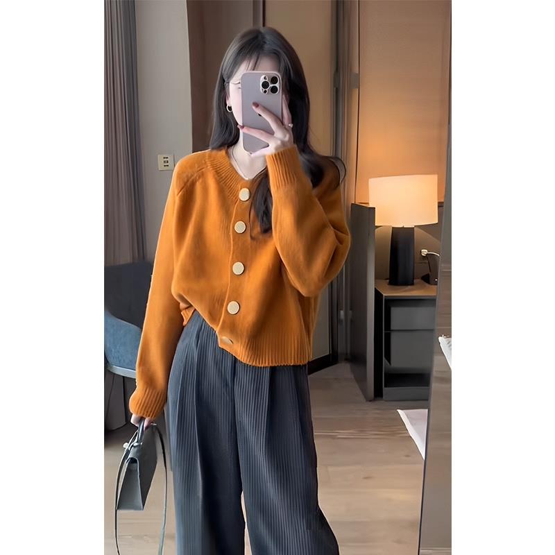 初秋装搭配一整套女2023新款小个子小香风穿搭玫粉色毛衣两件套装