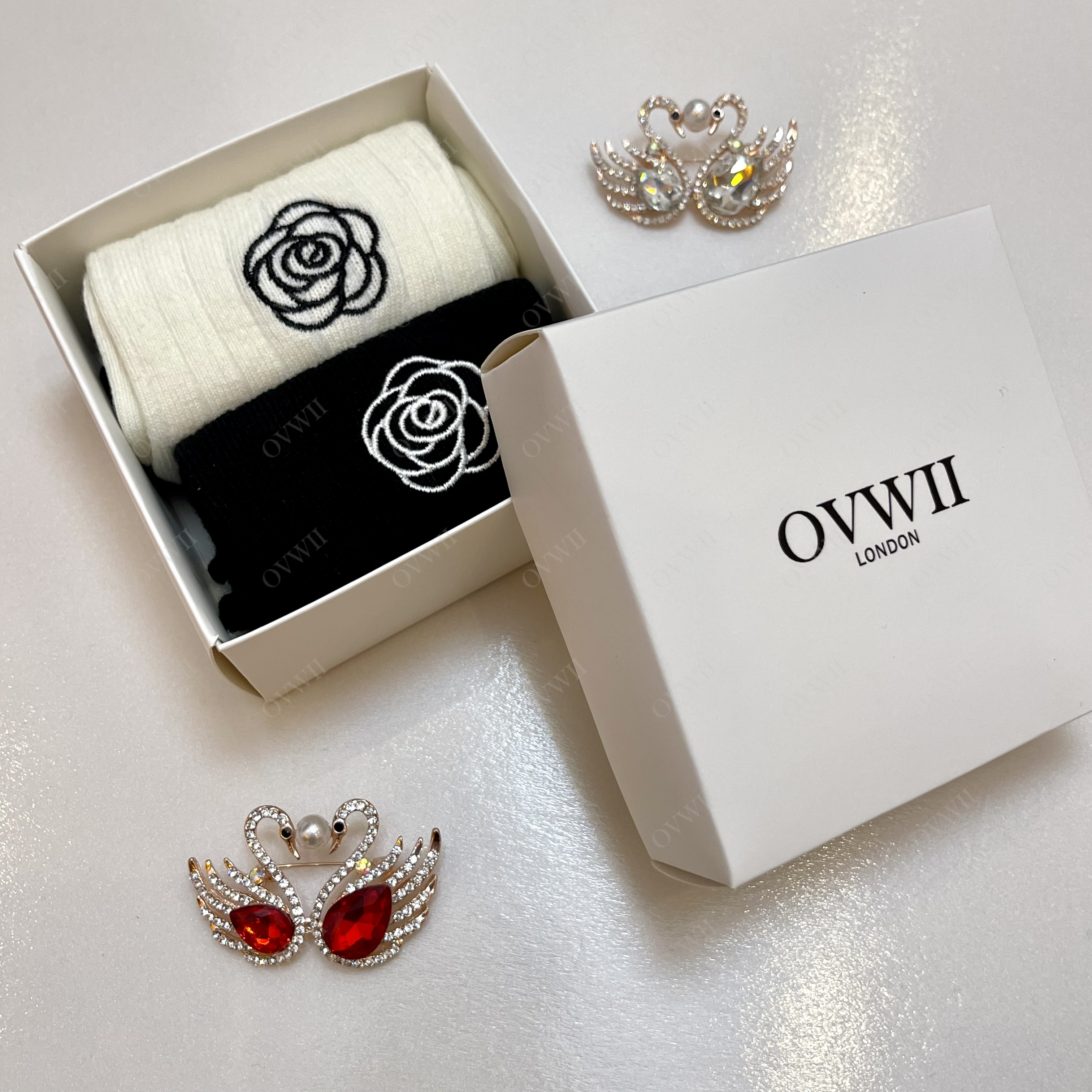 冬淼兰22 OVWII一盒2双套装提花袜子（XH626）时尚轻奢