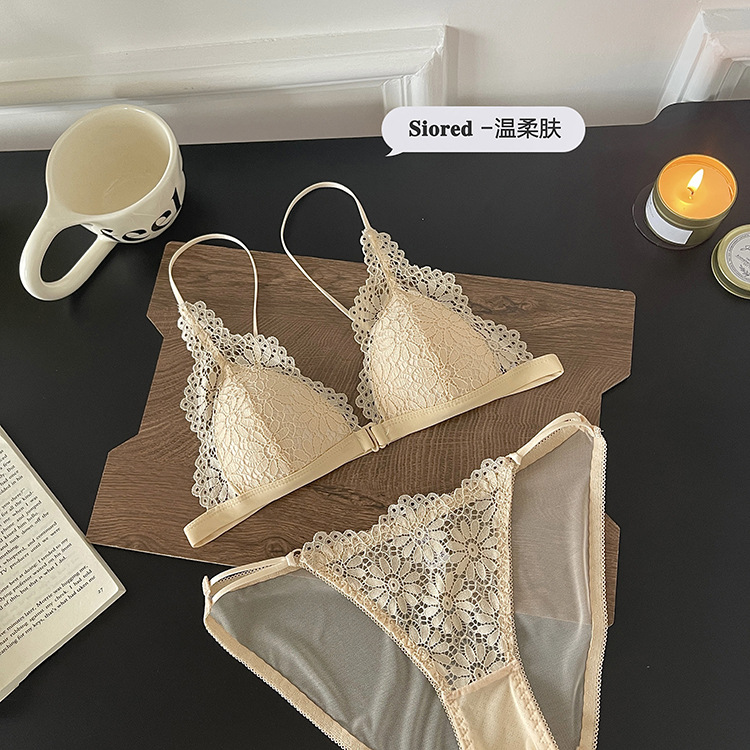 性感前扣美背细带内衣女聚拢文胸蕾丝透气三角杯薄款夏季抹胸式