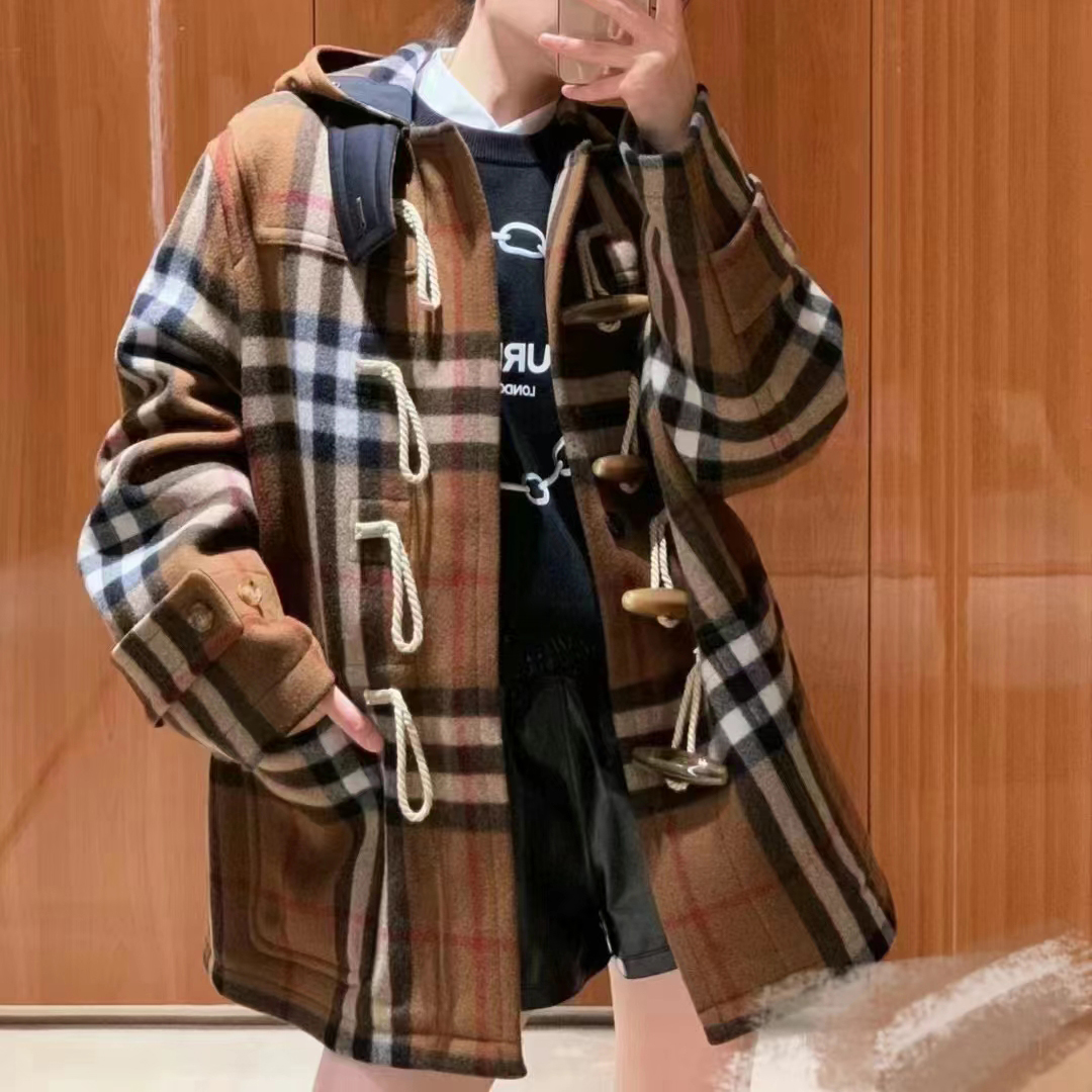 短款秋冬新款经典格纹牛角扣毛呢外套MA3SYGZ0504