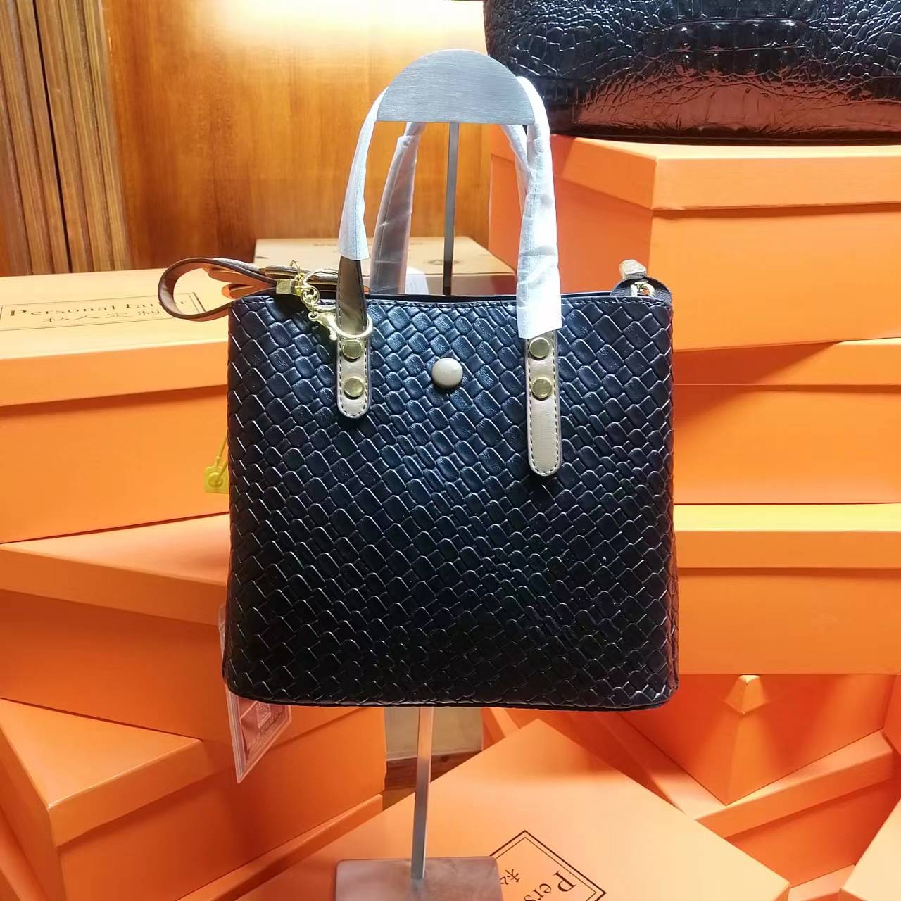 孤品3008 黑 高品质女包 （限购1单 ）