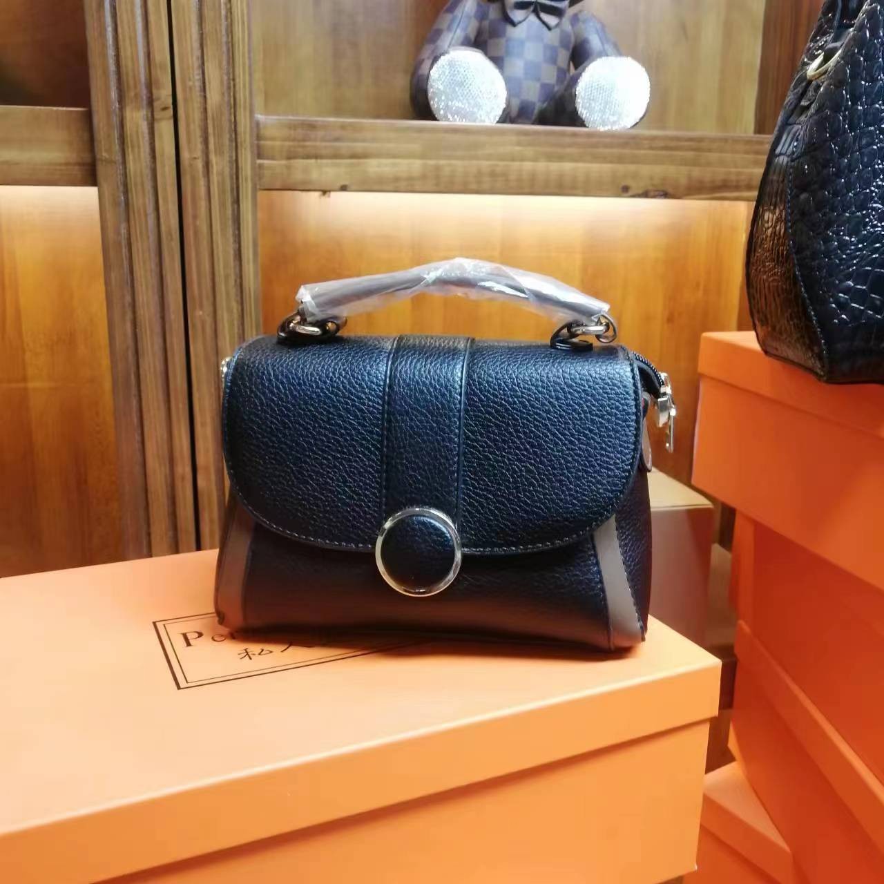 孤品 6633   黑   高品质女包 （限购1单 ）