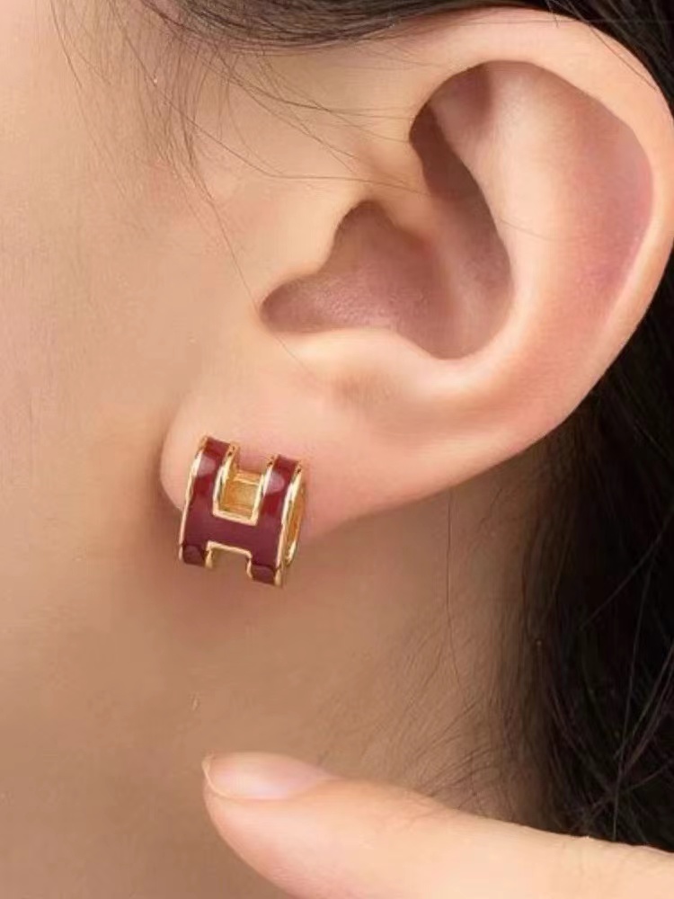 铜合金耳饰 新款轻奢字母耳钉时尚简约镶嵌精致耳饰红色百搭耳环