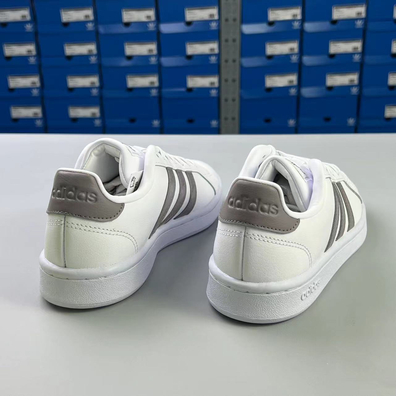 阿迪达斯女鞋款Adidas板鞋小白鞋夏季2023新款正品运动鞋子FY8931