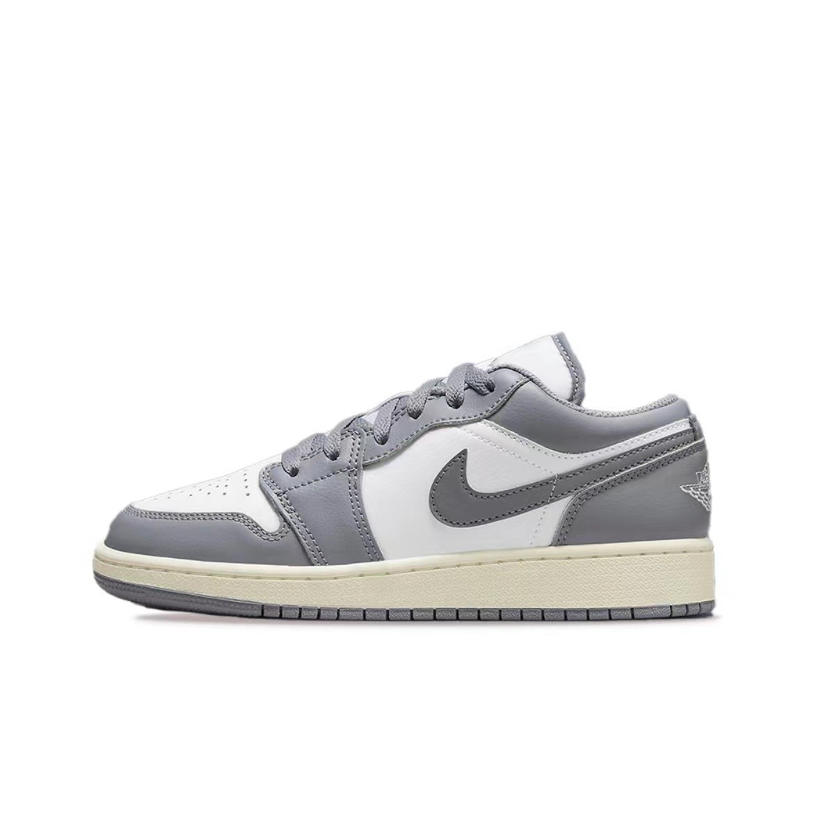 Nike耐克Air Jordan 1GS氧化灰女子休闲板鞋553560-053瑕疵