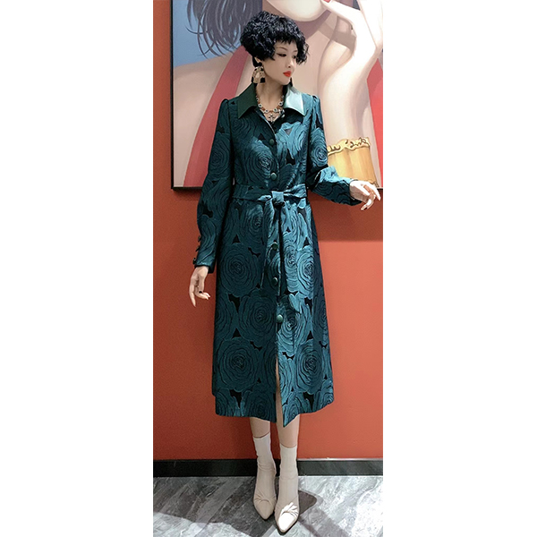 YUFEI/禹菲 FJ  72602  《菲姐玫瑰风衣》菲姐时尚潮牌特色风衣外套