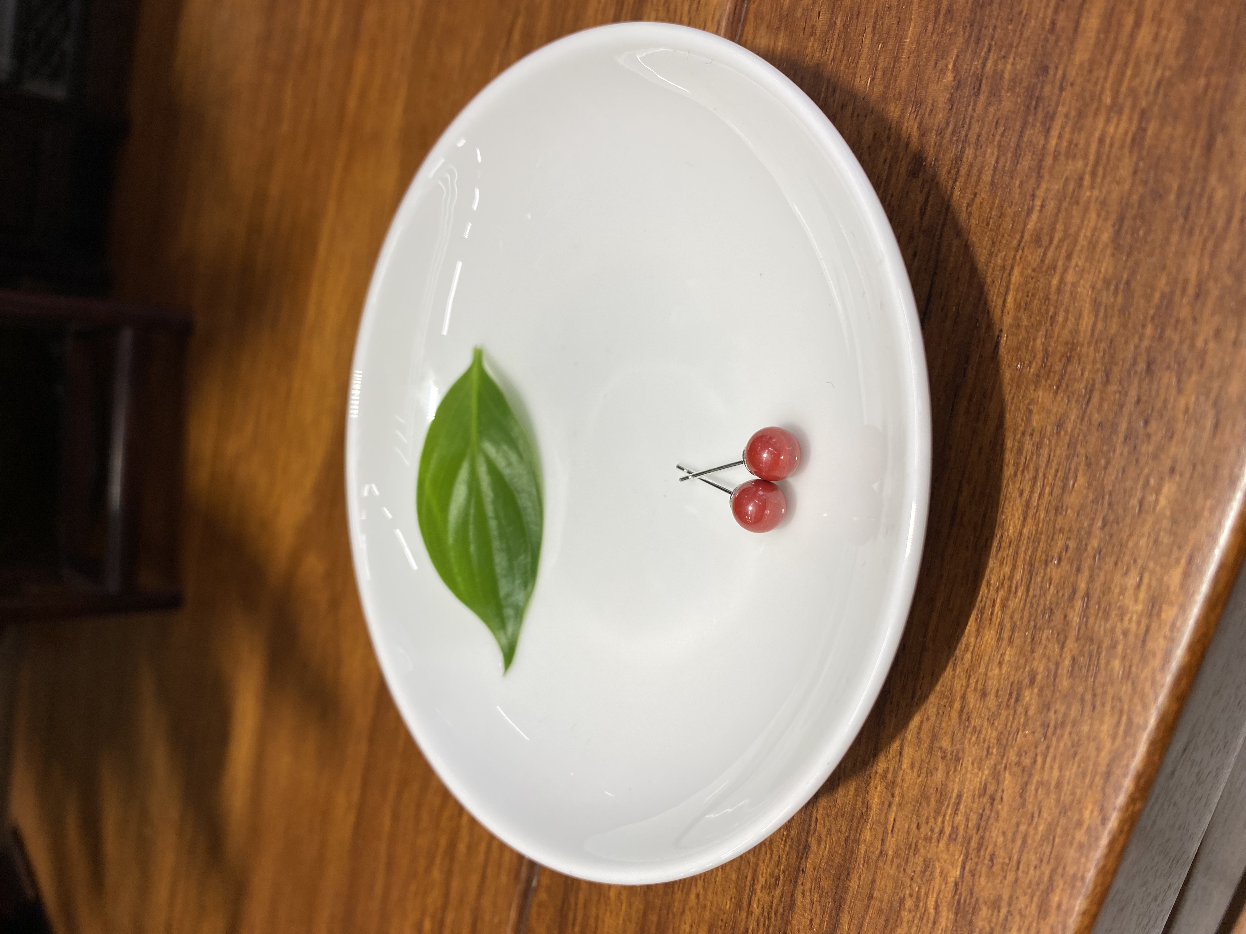 非金属耳饰 时尚朱红色砂圆形6mm平安耳钉耳饰