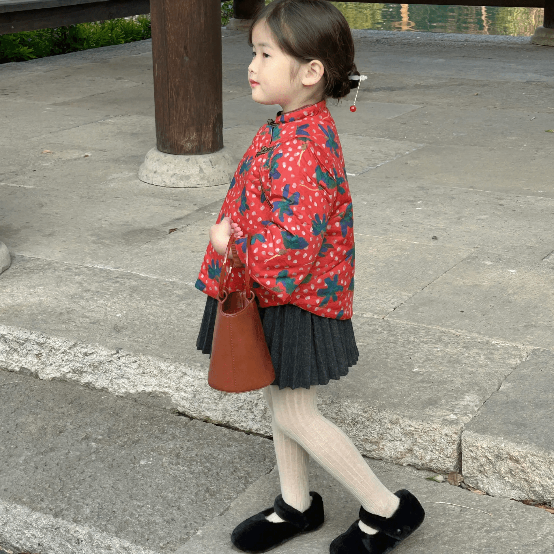 壹妈童装女童新中式盘扣冬季国风碎花唐装汉服夹棉拜年服加厚外套