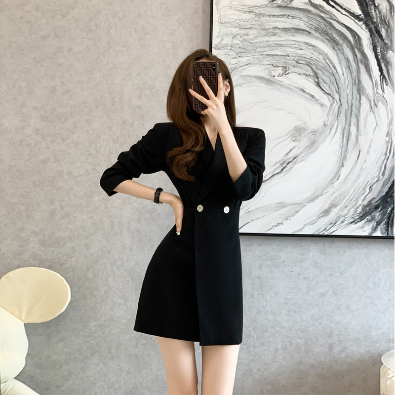 黑色长袖西装裙女秋季新款高级感连衣裙通勤气质小黑裙春短款裙子