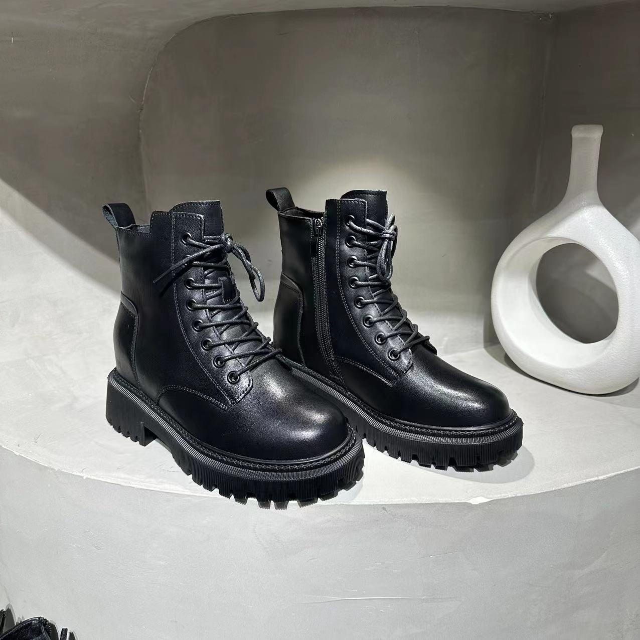 （叶子服饰）冬季新款时尚系带款百搭厚底短靴9121
