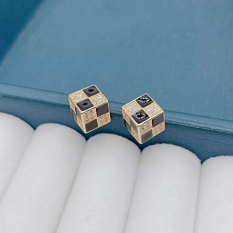 铜合金合成锆石耳饰 C-1275百搭小众镶嵌经典时尚简约素款小巧
