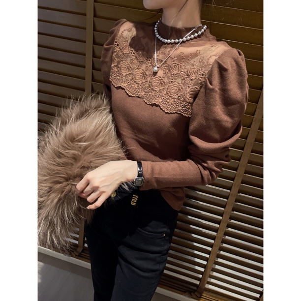 伊衣服饰 蕾丝拼接针织打底加厚上衣 21AU5537