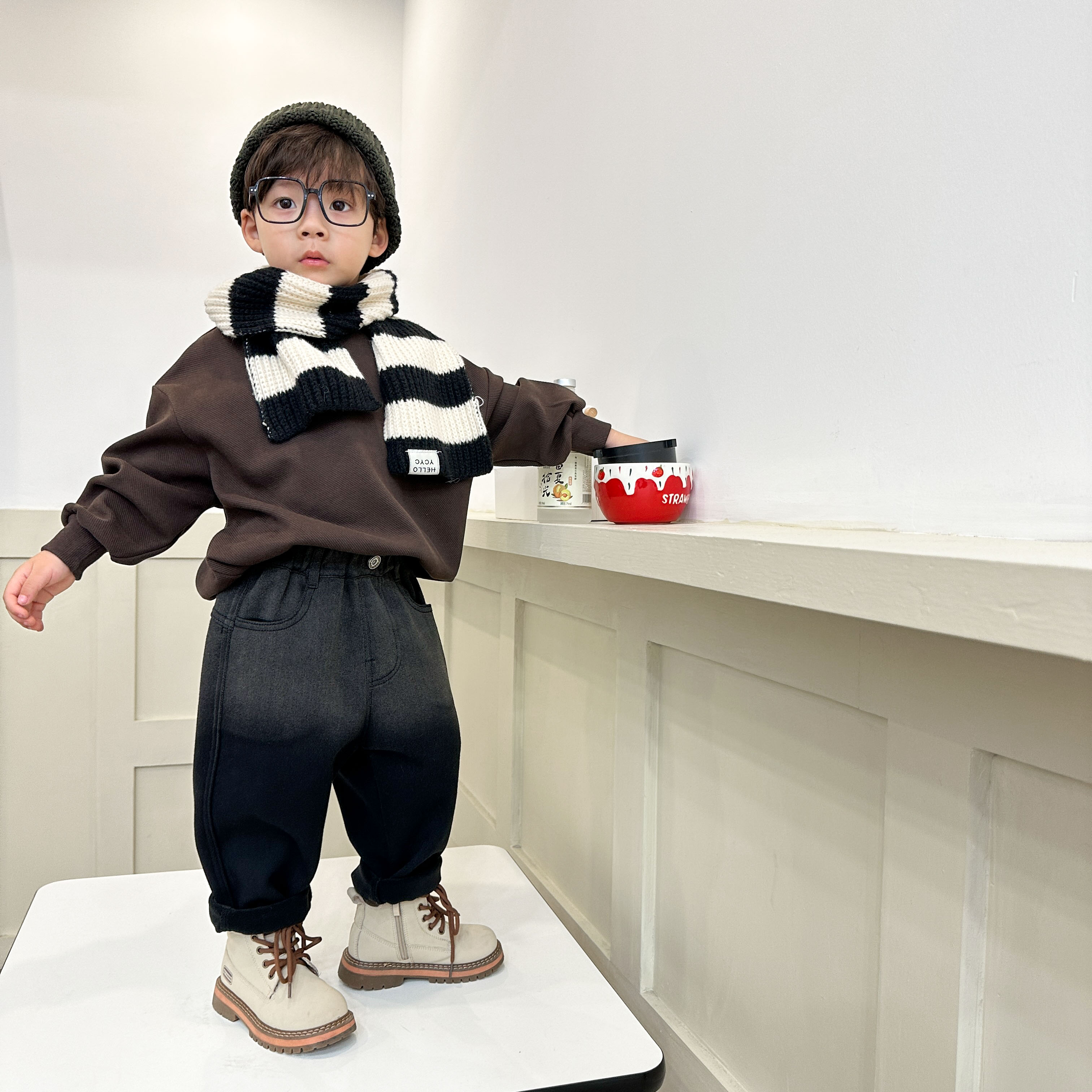 2023年爆款儿童男女宝加厚加绒款冬季渐变牛仔裤7标082