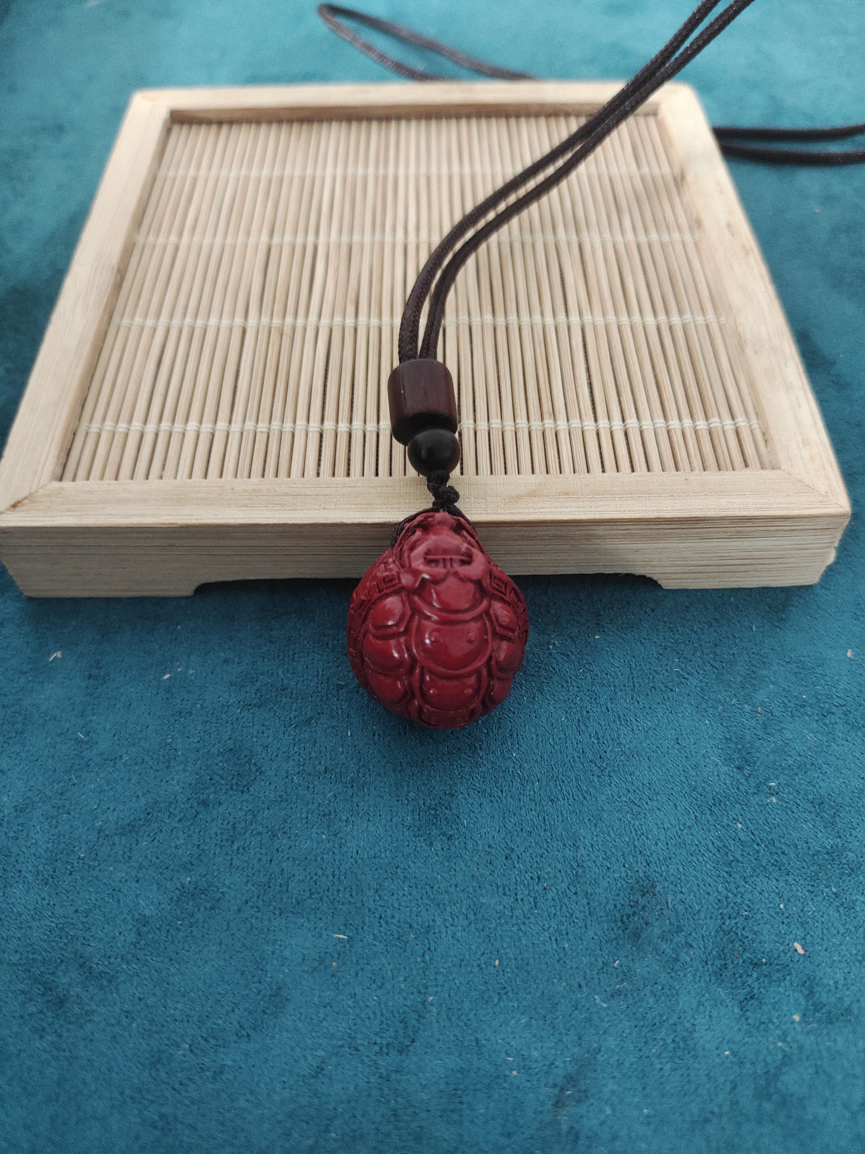 含辰砂工艺品含辰砂工艺品0173龙龟挂件雕刻小吊坠