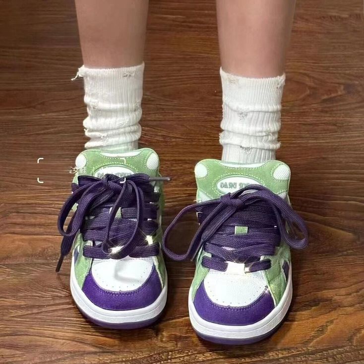 百搭爆款巴斯光年面包鞋女新款小众校园绿紫撞色复古运动鞋滑板鞋