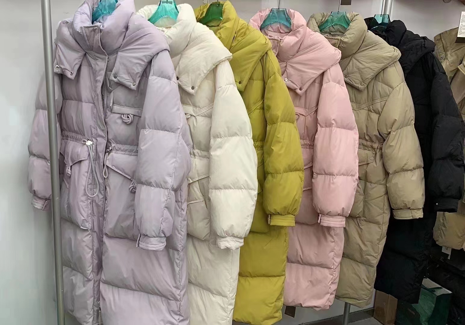 OR0116-灰色秋冬款休闲连帽羽绒服外套