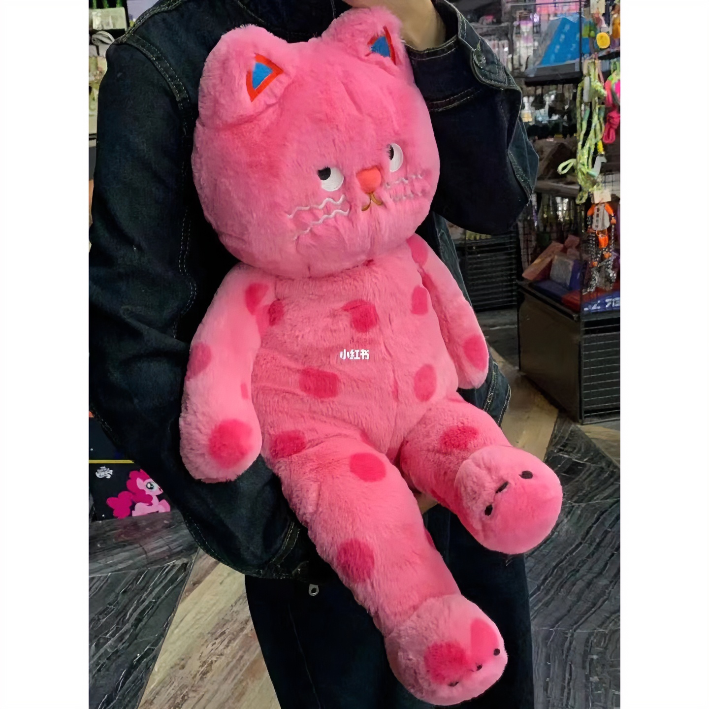 小红书同款可爱波点猫咪靠垫抱枕公仔毛绒玩偶布娃娃陪睡抱枕D66