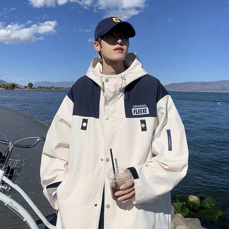 新款美式痞帅潮流冲锋衣外套男春秋潮牌港风拼色宽松工装连帽夹克