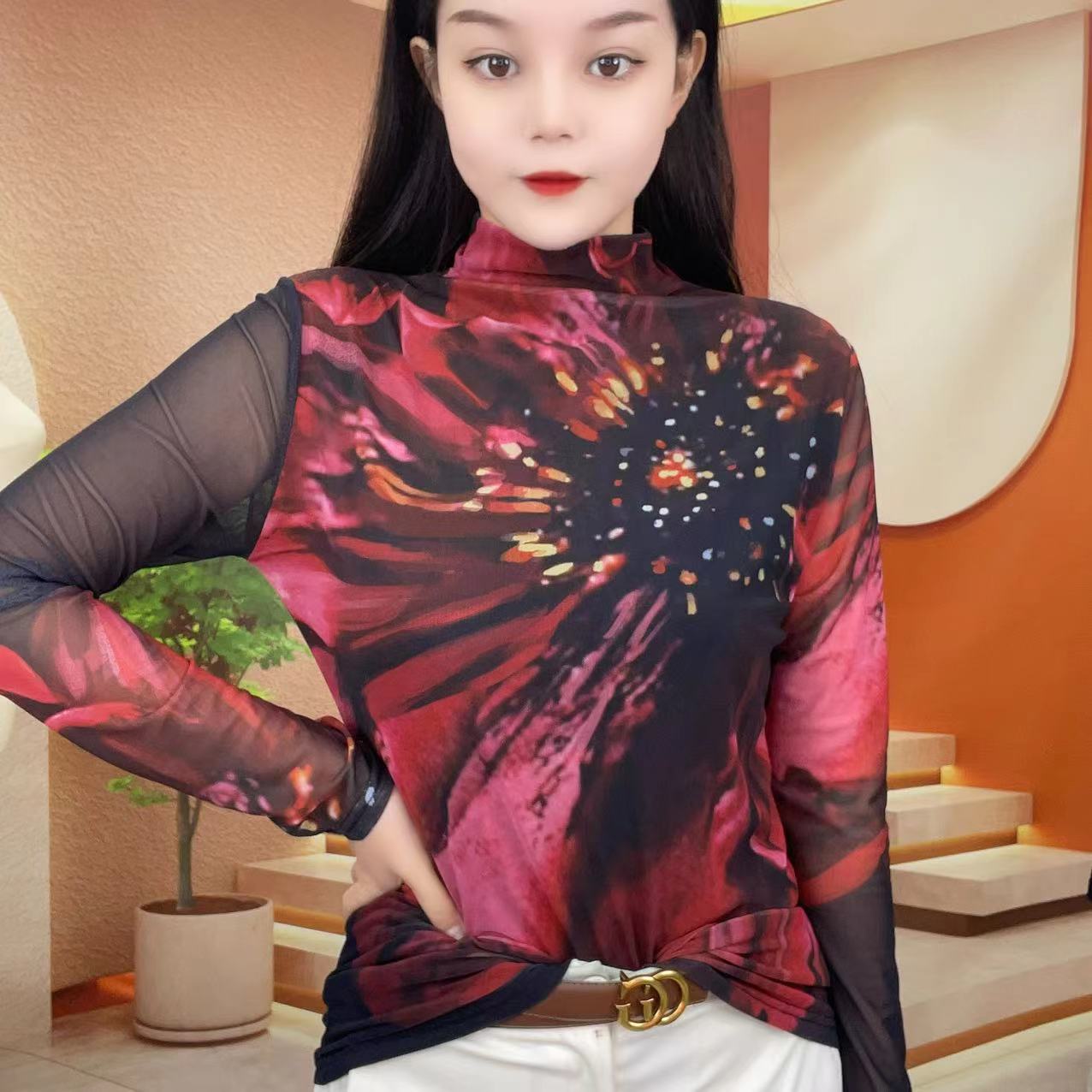 （莹莹推荐）9877半高领大花上衣