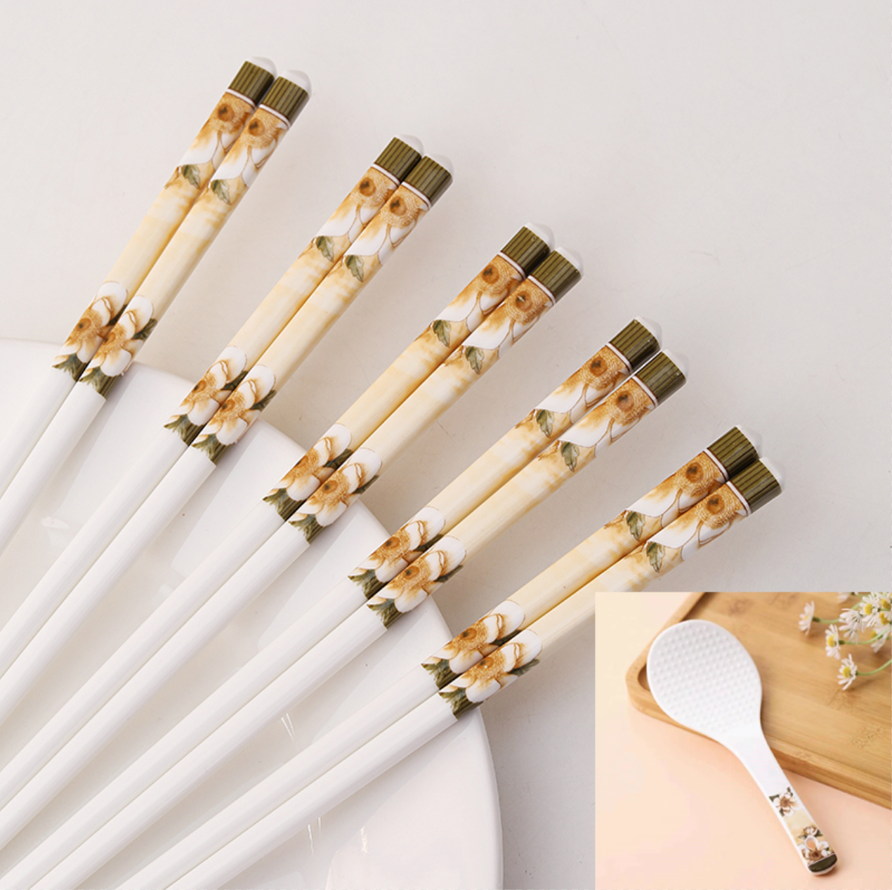 13.9/发山茶花筷子10双+饭勺一个  卫浴用品厂家补贴