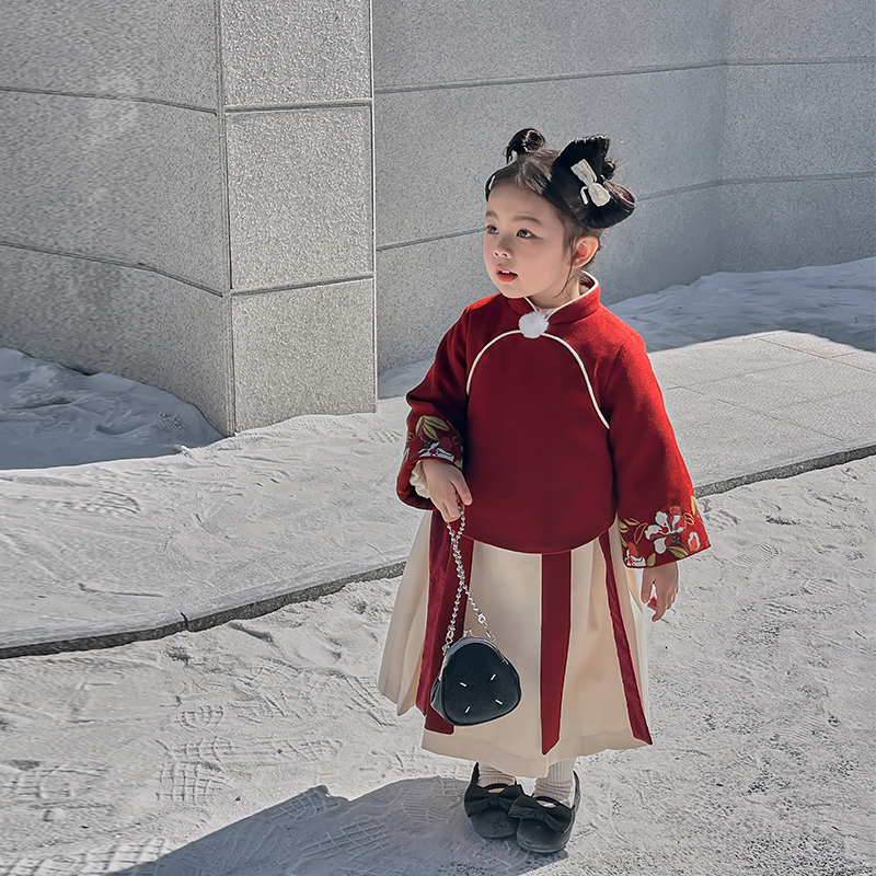 2024年拜年服女童唐装冬季儿童红色上衣裙子女宝宝过年喜庆两件套