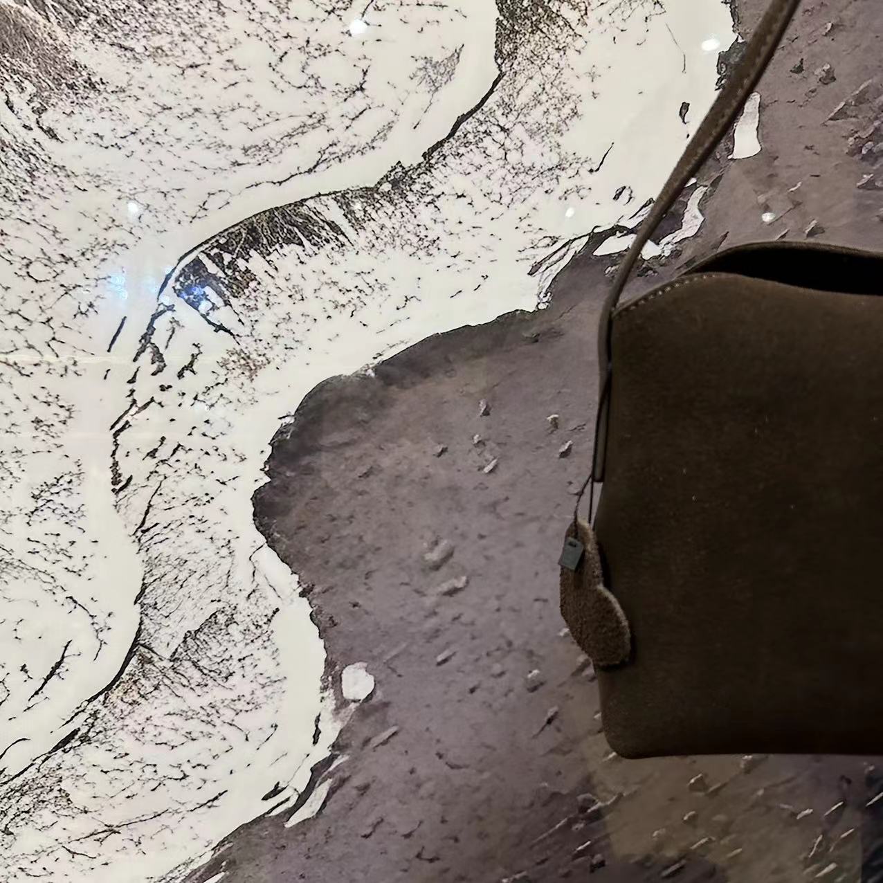 「奇幻森林」 复古手提饭盒包