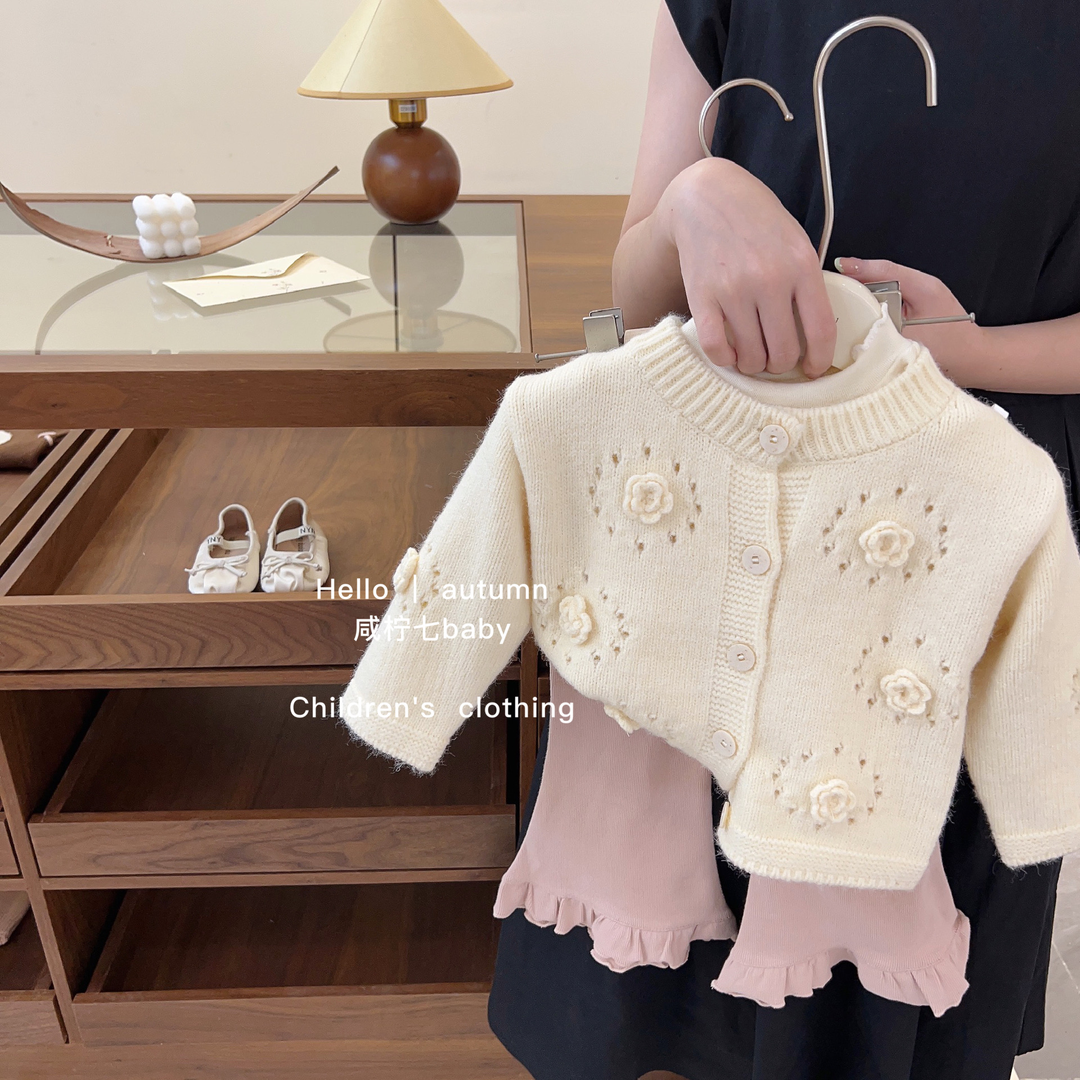 女童套装秋装两件套女宝中厚毛衣开衫外套时髦长裤小孩两件套洋气