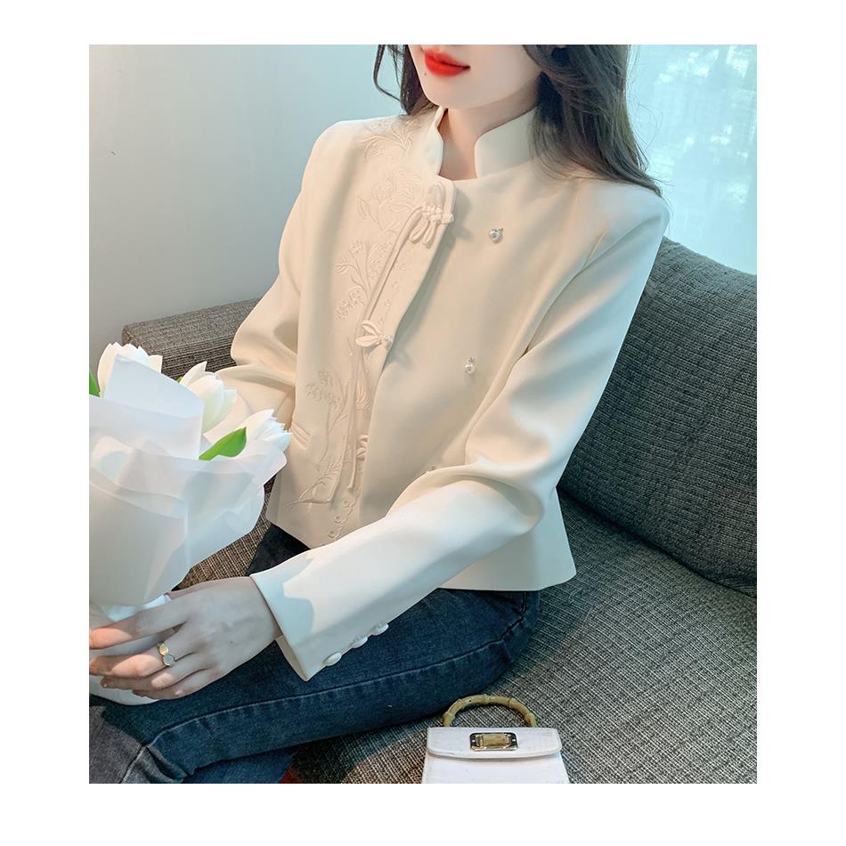 新中式盘扣长袖开衫外套女春秋装2023秋季新款高级感复古刺绣上衣